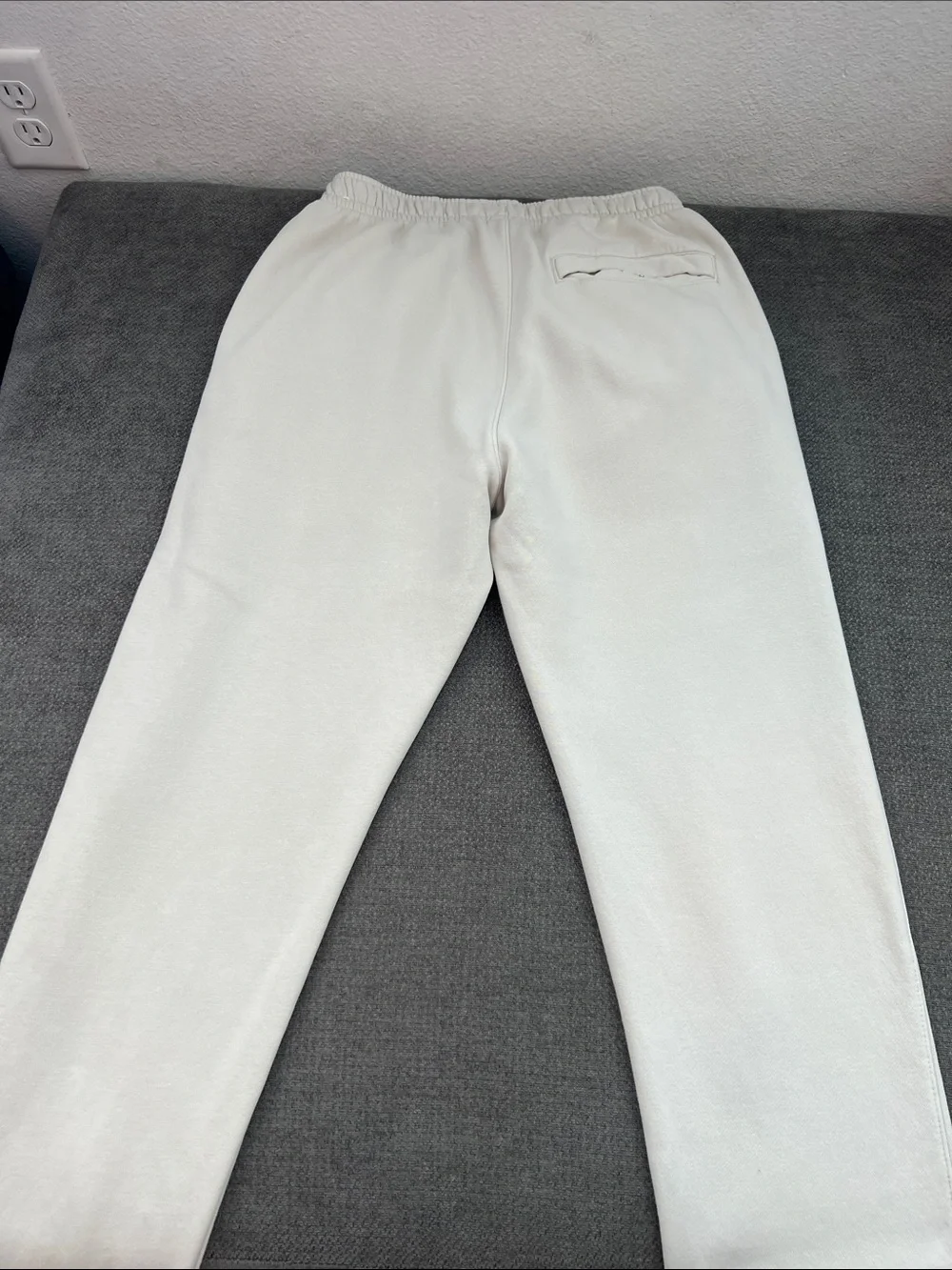 Nike Men's Off-White Sweatpants with Logo